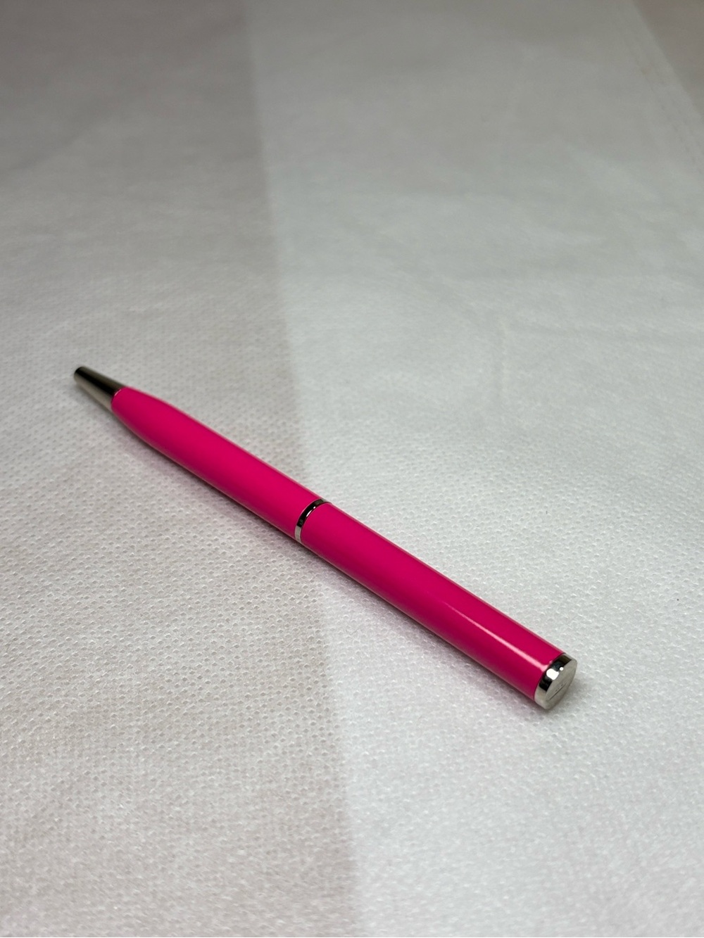 Coach Mini Metallic Hot Pink Ink Pen NWOT - Picture 5 of 8